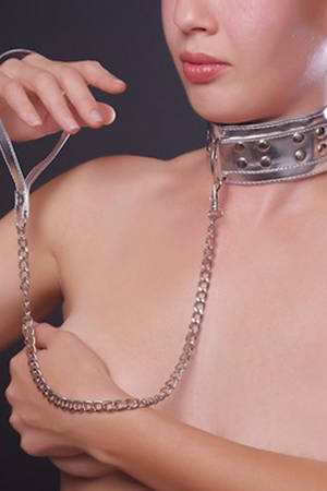 Ошейник виниловый с мехом